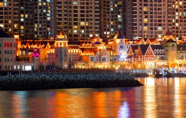 Fisherman's Wharf: A Revitalized Journey from Old Industrial Riverbank to New Artistic Waterfront Landmark-3