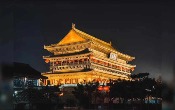 Xi'an Bell Tower: A Time Space Dialogue between Six Hundred Years of Morning Bell and Evening Drum and the Ancient and Modern Central Axis-4