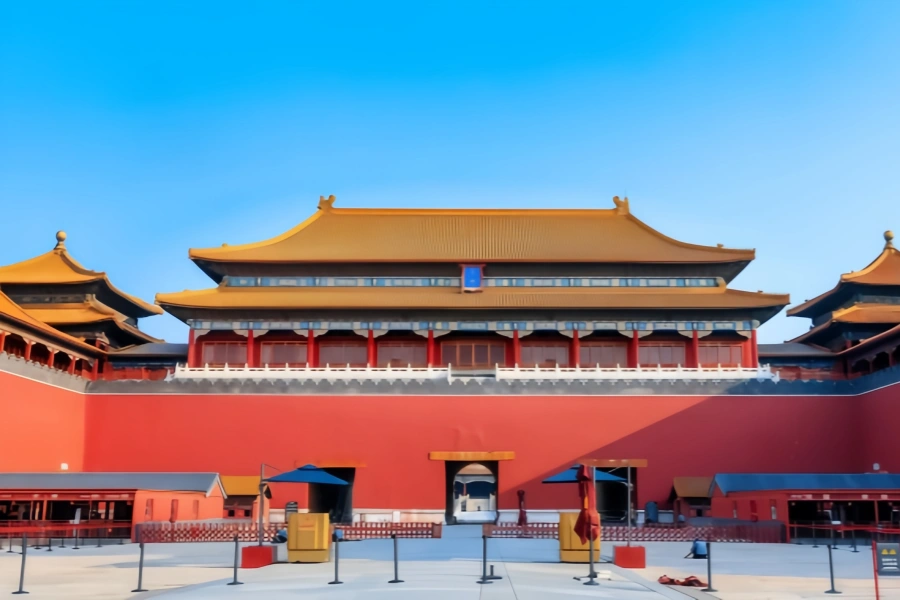 The Forbidden City: A Journey Through Six Hundred Years of the Imperial City's Vicissitudes-4