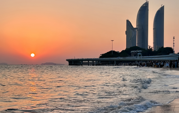 Baicheng Beach:A Poetic Transformation from Ancient Coastal Defense Fortress to Romantic Coastline-3