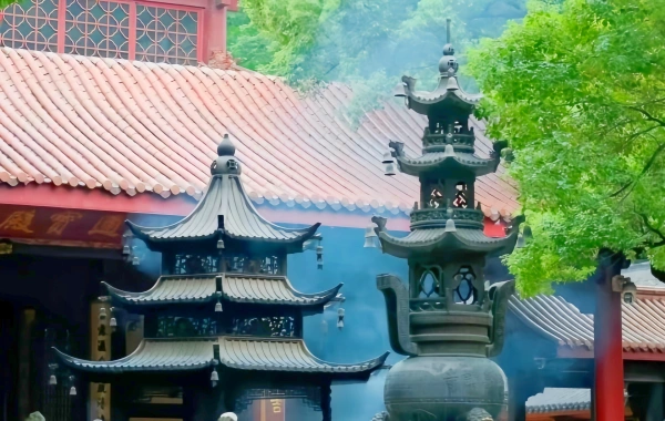 Top 10 of Lingyin Temple Scenic Spots in Hangzhou